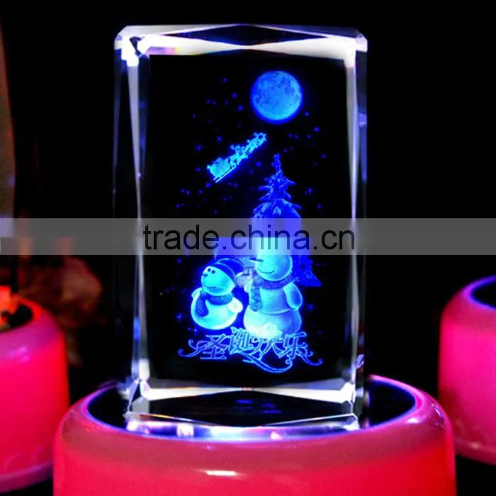 2016 elegant crystal cube with colorful light for gift