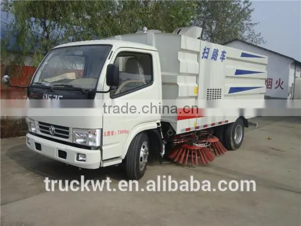 Euro 4 dongfeng 4x2 diesel 95hp new small street sweeper