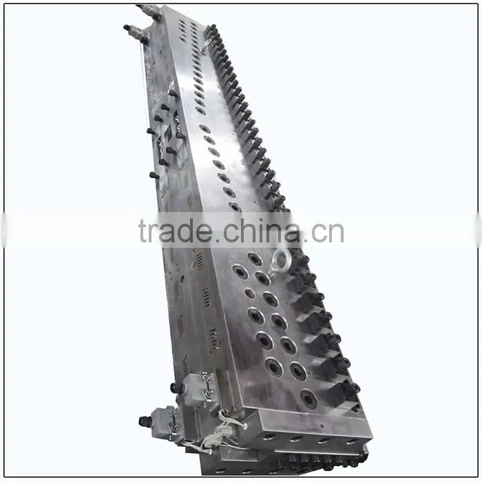 Supply sheet plastic extrusion mould for plastic extruder line