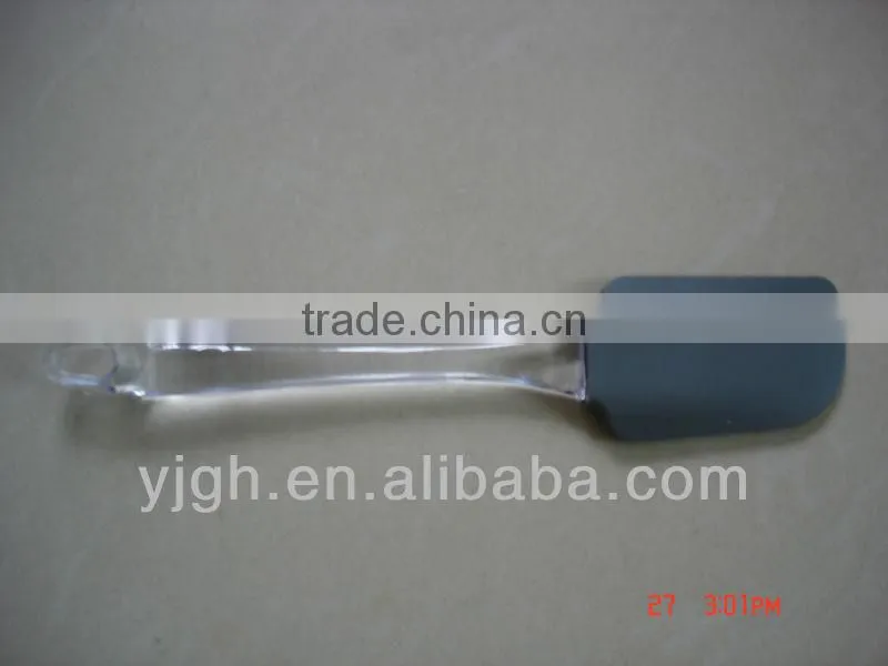 Silocone pastry spatula with new design