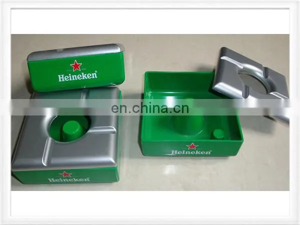 Portable ashtray pocket ashtray plastic ashtray in square design red color pass REACH