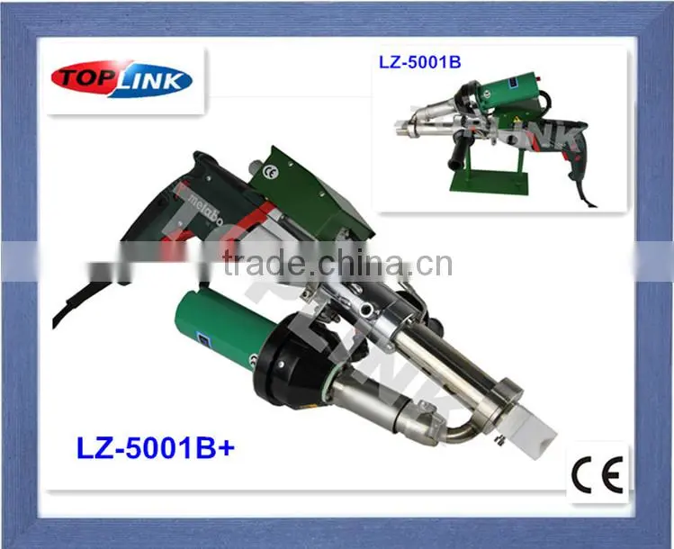 Plastic extruing equipment with humanized structure and convenient operation