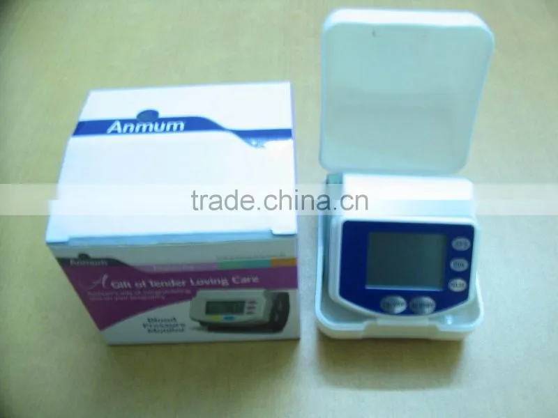 professional digital Wrist Blood Pressure meter for elder's health EA-BP66B