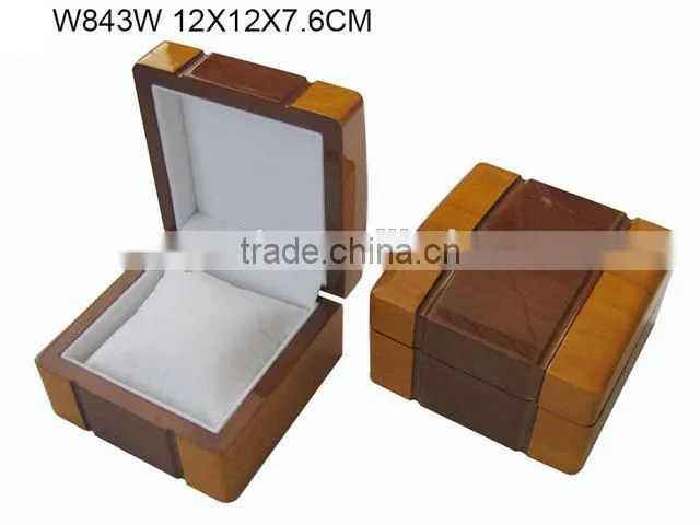 High Quality Luxury Black Lacquer Wooden Watch Packaging Storage Box W1208