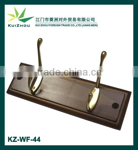 Wooden hanger