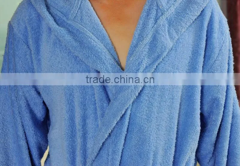 popular 100 cotton hooded men winter gown made in China