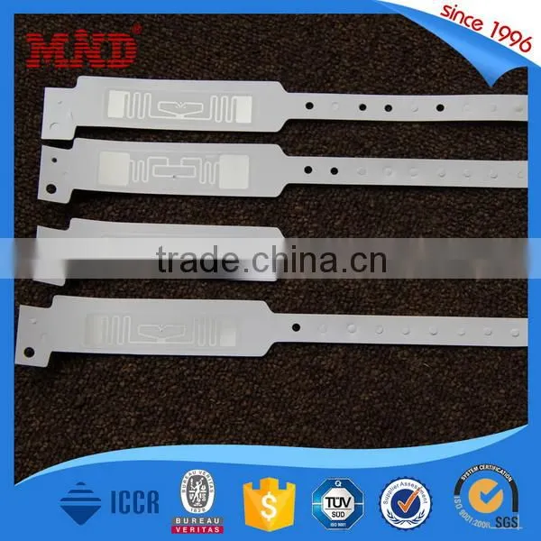 MDPW03 Passive uhf pvc rfid wristband