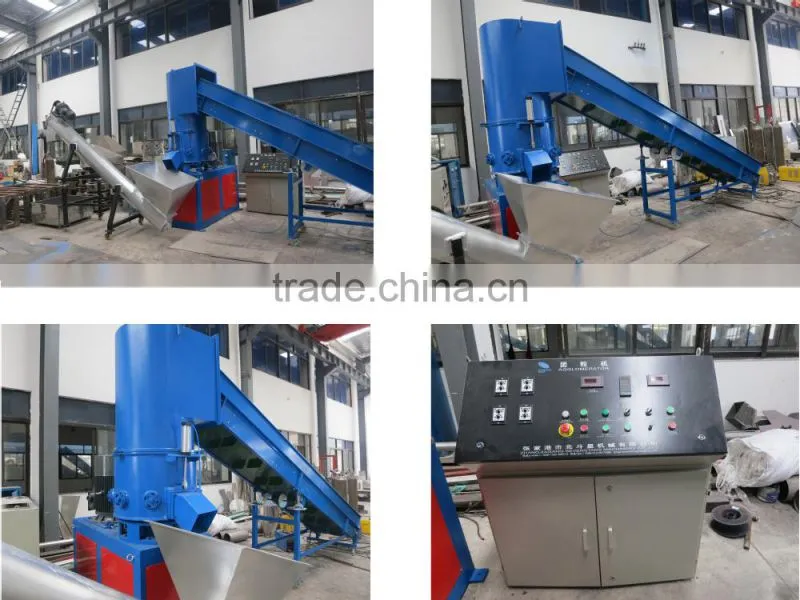 Plastic agglomerator with belt conveyor