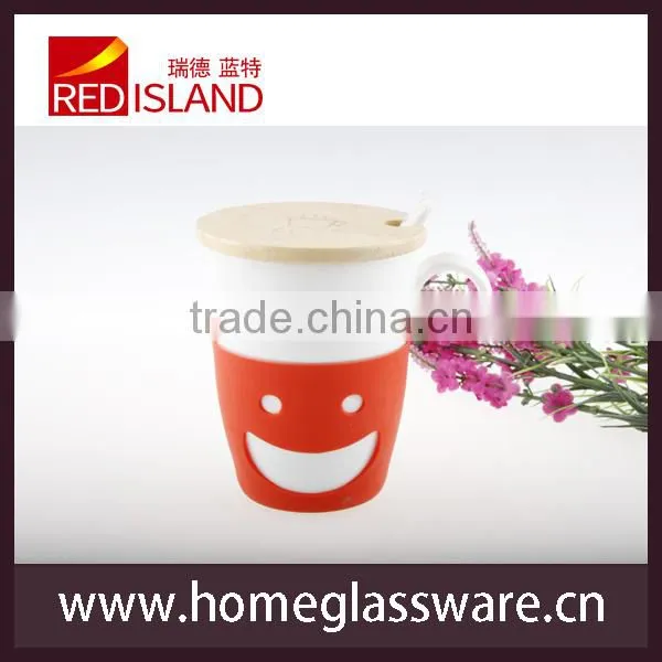 ceramic coffee mug with wooden lid for promotion