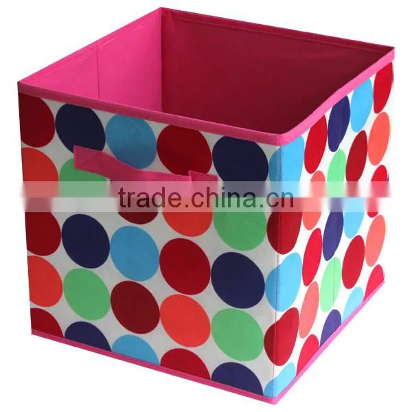 Household foldable storage box