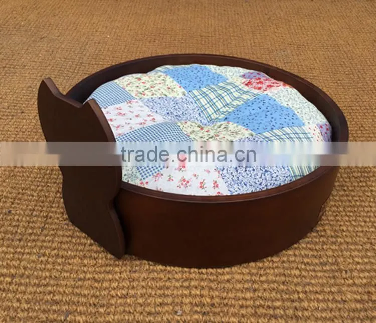round wooden pet cat bed