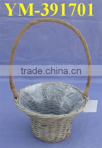 mini wicker gift basket with long hand