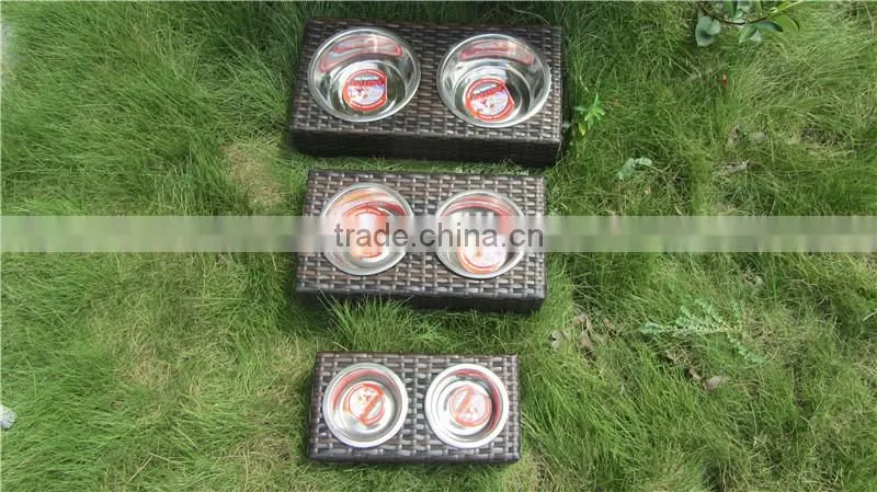 Nice Rattan Pet Bowl Feeders