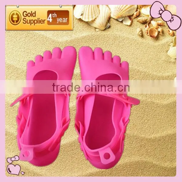 Adult slippers outdoor leisure shoes with flat swimming on holiday beach shoes for male