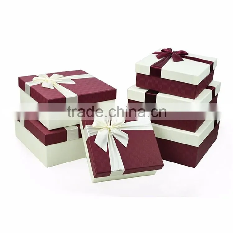Custom logo cardboard clothing packaging boxes
