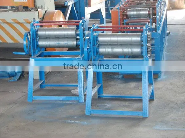 Automatic steel panel straightening machine