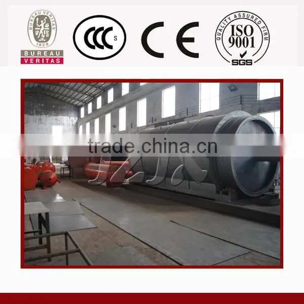 Continous tyre to oil machine with automatic slag feeding door