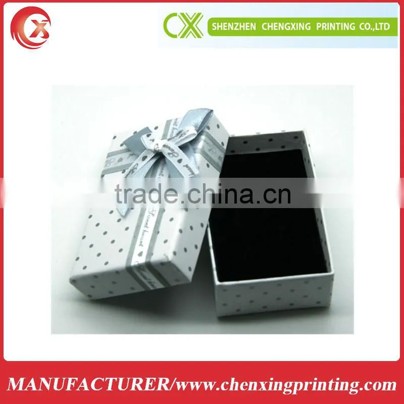 custom gift box retail