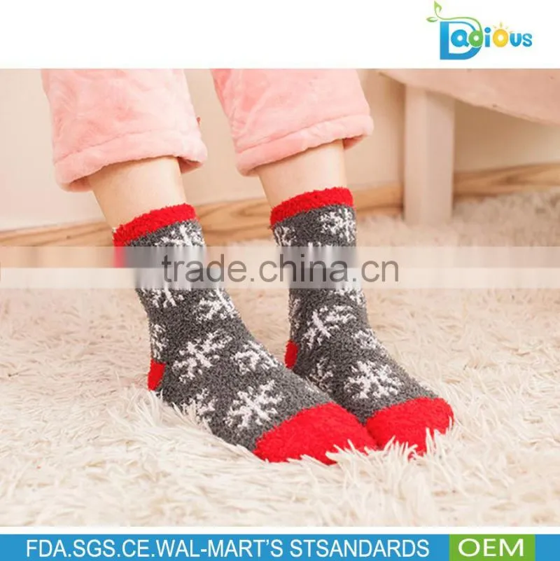 New Women's Colorful Novelty Christmas Pattern Cotton Crew Socks