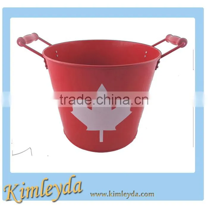 Tin bucket Yellow metal bucket