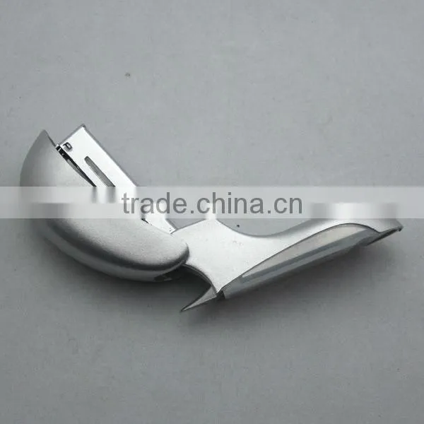 Easy taking and using plastic mini staplers and staple removers