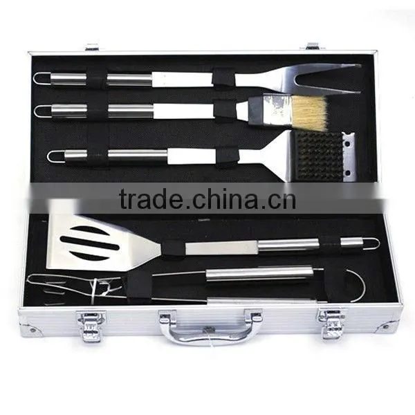 BQ-0081 / 5 pcs bbq set in aluminum box