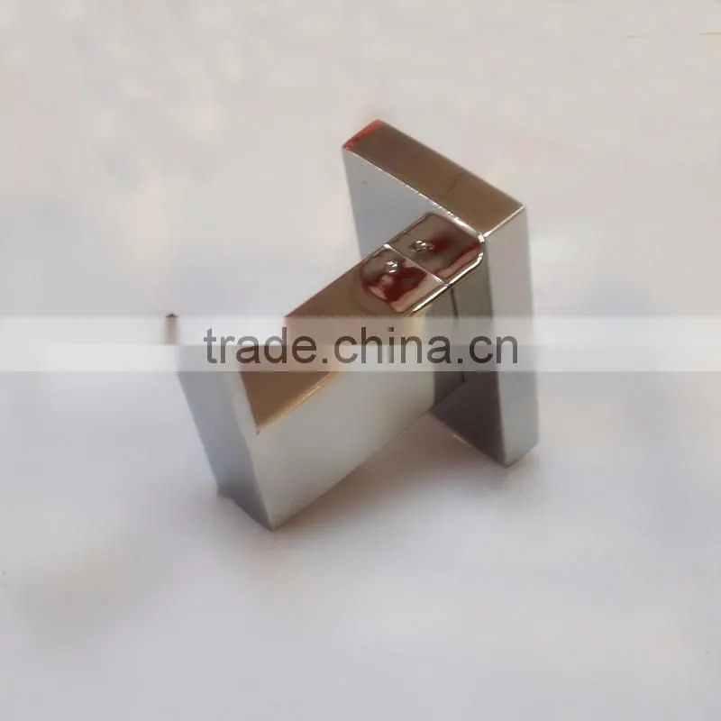 2016 The Hottest Wholesale Price Storage bath hardware factory supply stainless steel robe hook hanger