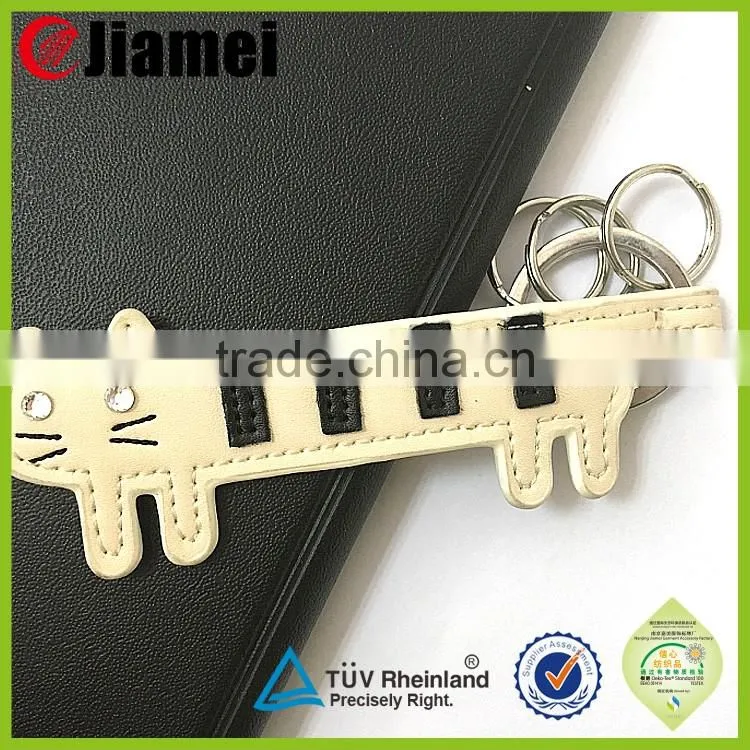 New design OEM custom embossed genuine leather key tag
