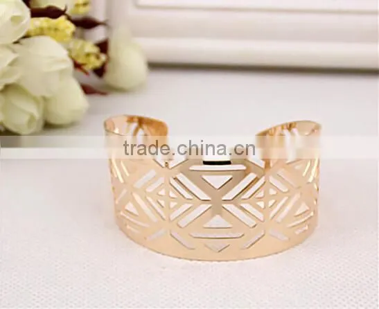 South Korean round hollow women bangles with gold plated