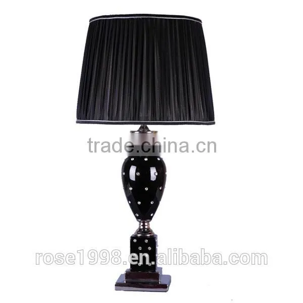 white Chinese pottery lamp