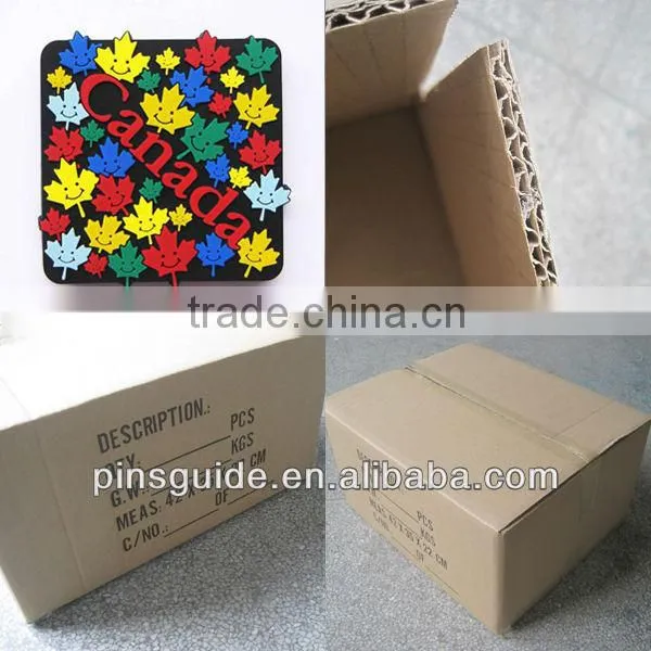Customized logo flower shape plastic cup coaster