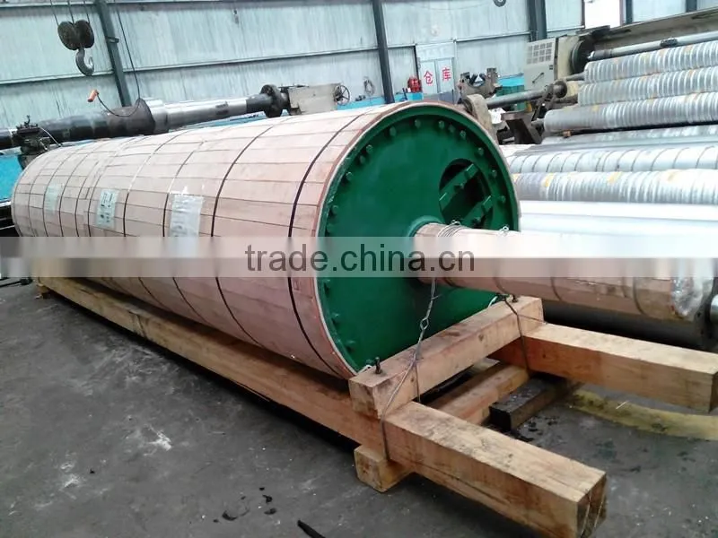 paper machine reel drum roller