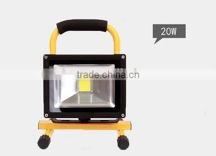 IP65 portable 990lm 10w rechargeable dimmable led flood light with handle