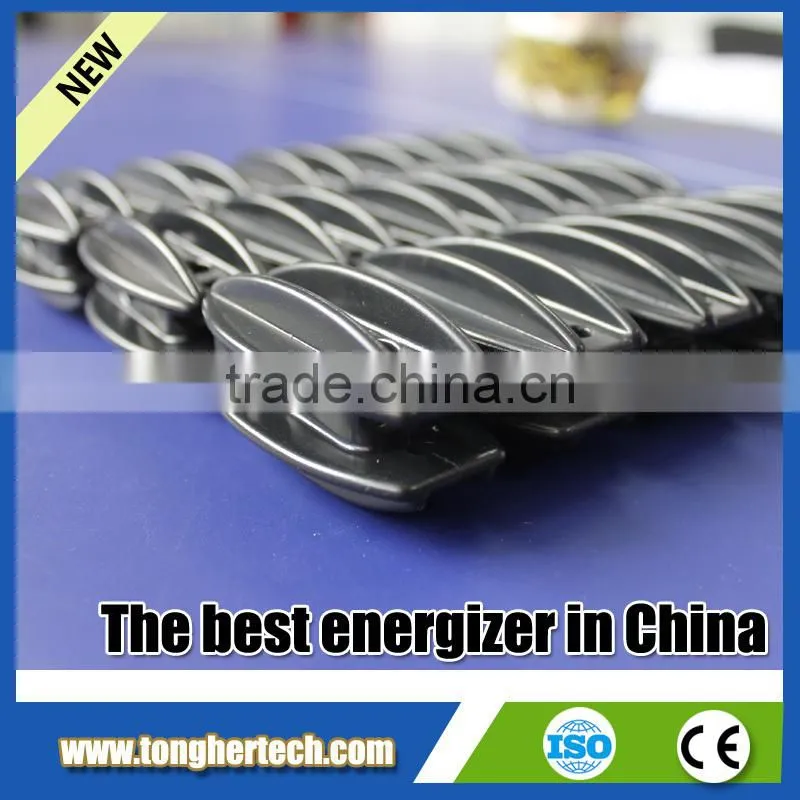 Bull nose electric fence insulator