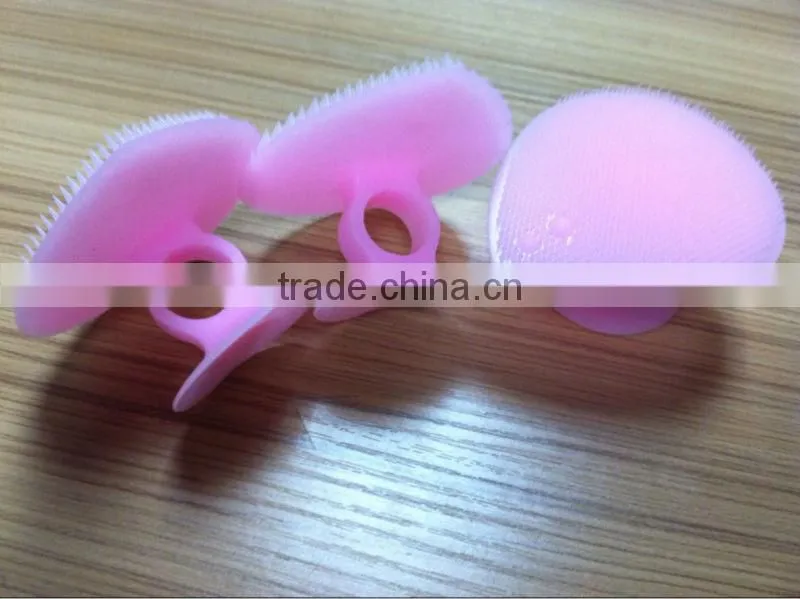 soft silicone face cleaning brush/heart shape silicone beauty brsuh