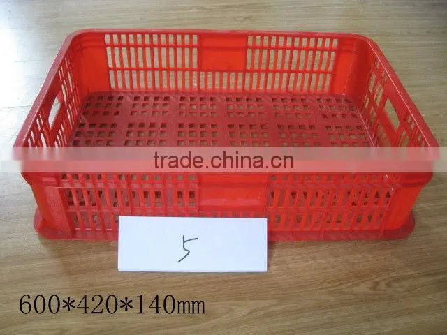 Plastic crate injection mould