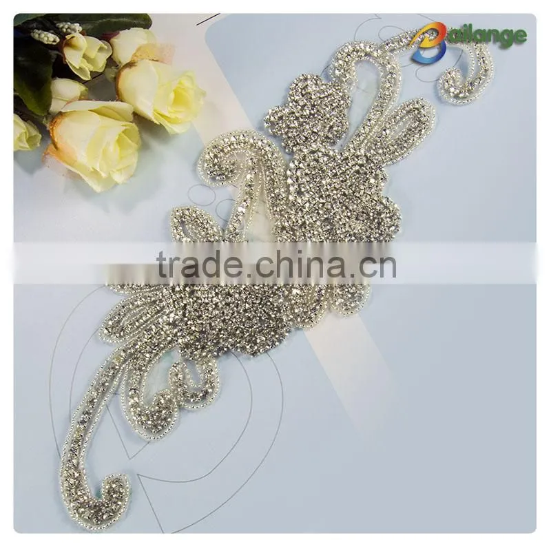 2016 rhinestone bridal applique for cheap wedding dress with typical design