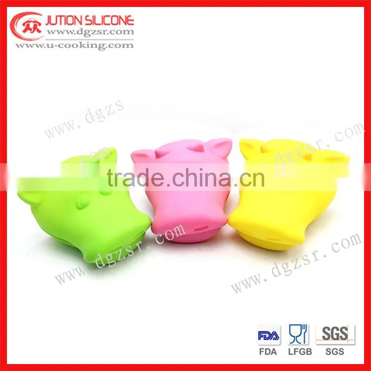 Heatproof silicone insulation glove