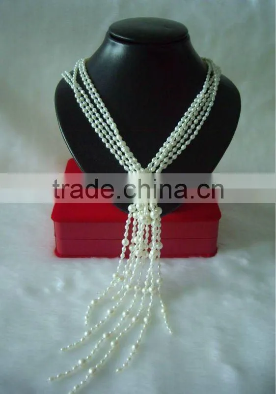 Black and white atural freshwater Pearl necklace
