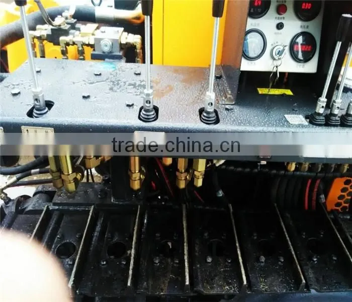 Crawler belt walking DTH drilling rig