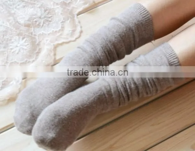 Double cylinder plain color ribbed woman wool socks