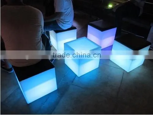RGB illuminated LED light cube / rechargable outdoor and indoor LED cube seat with cushion