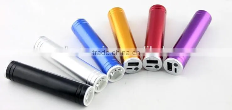 New stylish LED torch light custom laser engraving logo optional capacity cylinder shape mobile power bank