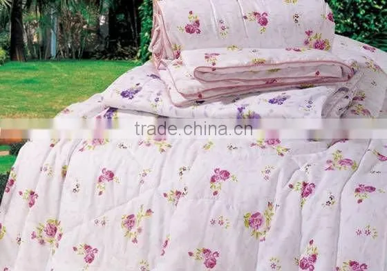 nice design and high quality silk quilt