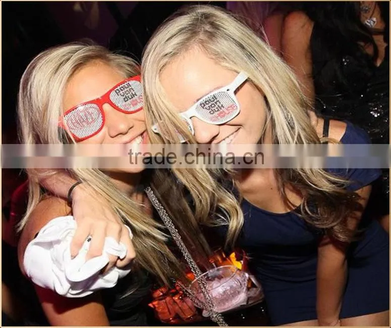 2015 Promo pinhole lens sticker fans Glasses with custom printing