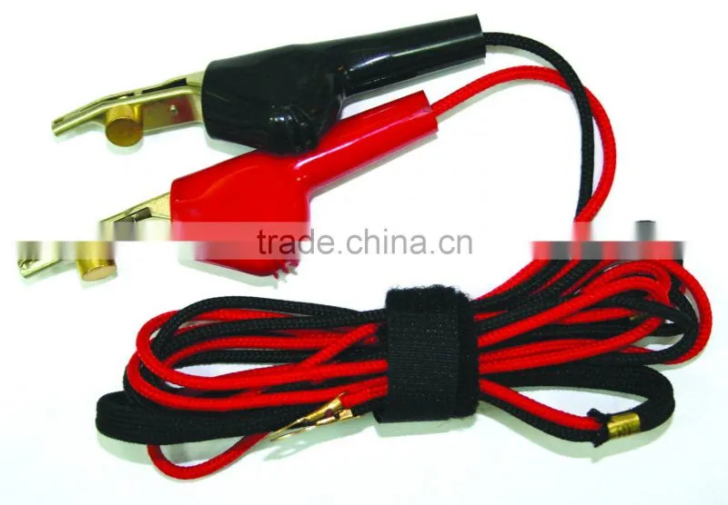 Alligator clip to stackable banana plug test lead with black and red