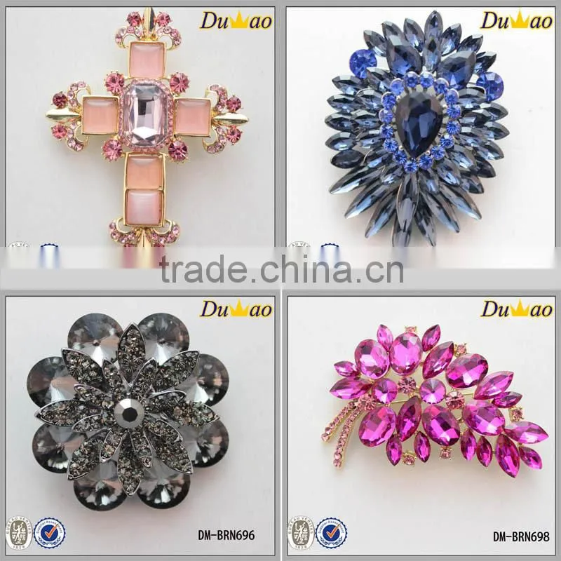 Alloy clear rhinestone brooch