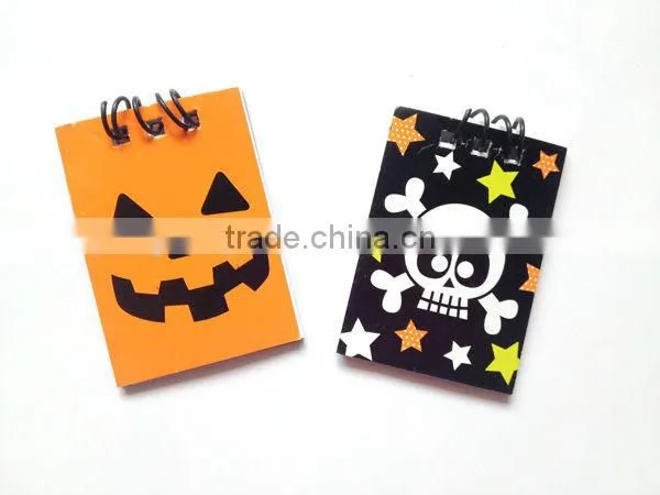 Mini note pad w/halloween design