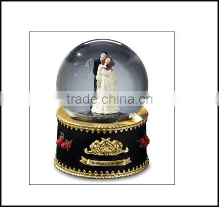 Tedy bear on the moon water globes gifts water globes