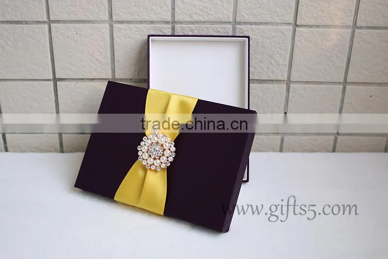 Custom Handmade Elegant wedding gift boxes for invitaions